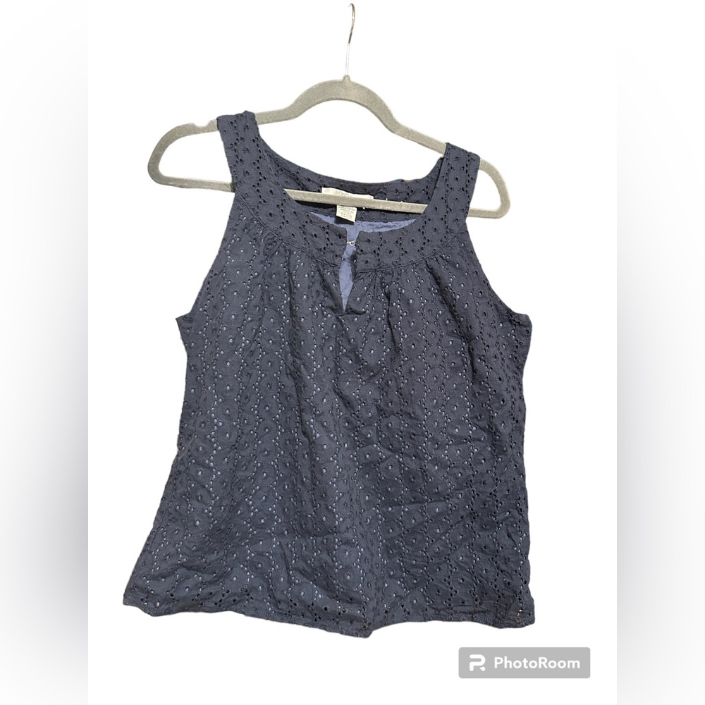 Sleeve eyelet shirt
